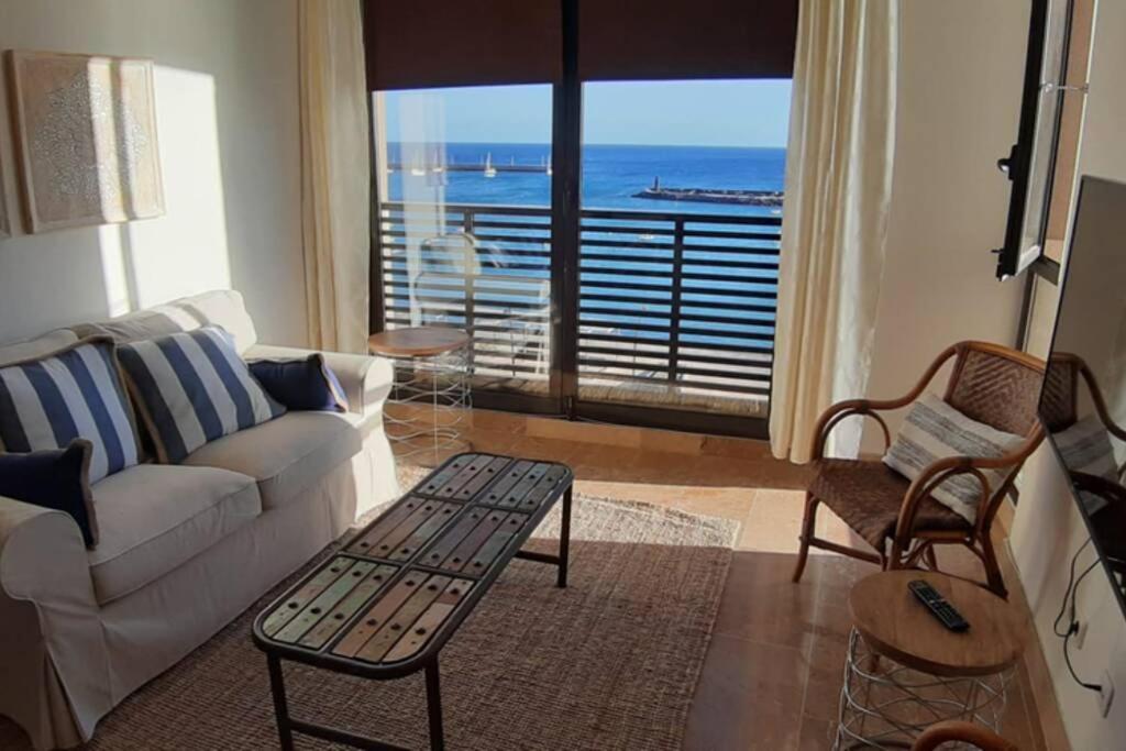 Fee4Me: First Line Luxury Apartment Arrecife  Buitenkant foto