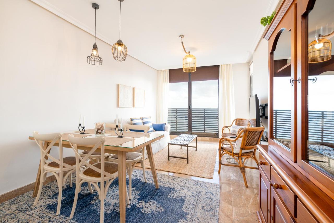 Fee4Me: First Line Luxury Apartment Arrecife  Buitenkant foto