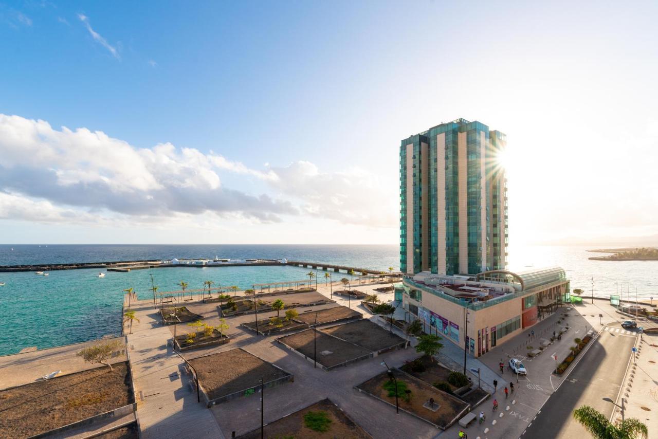 Fee4Me: First Line Luxury Apartment Arrecife  Buitenkant foto
