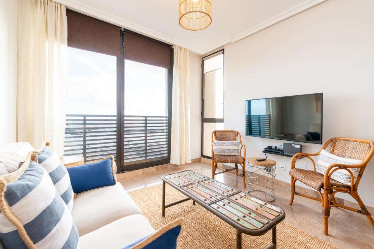 Fee4Me: First Line Luxury Apartment Arrecife  Buitenkant foto