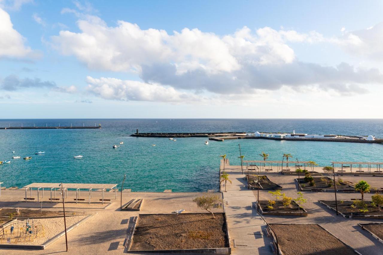 Fee4Me: First Line Luxury Apartment Arrecife  Buitenkant foto