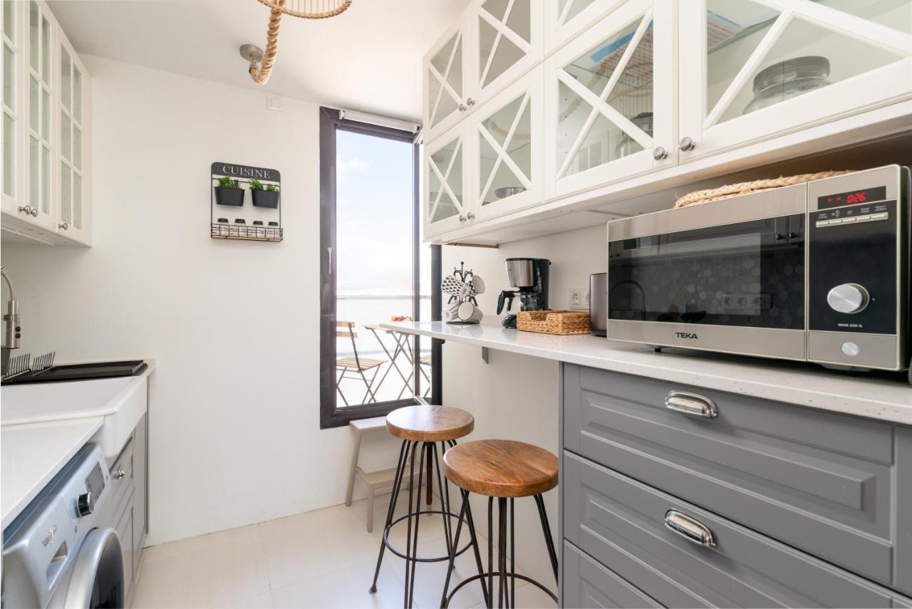 Fee4Me: First Line Luxury Apartment Arrecife  Buitenkant foto