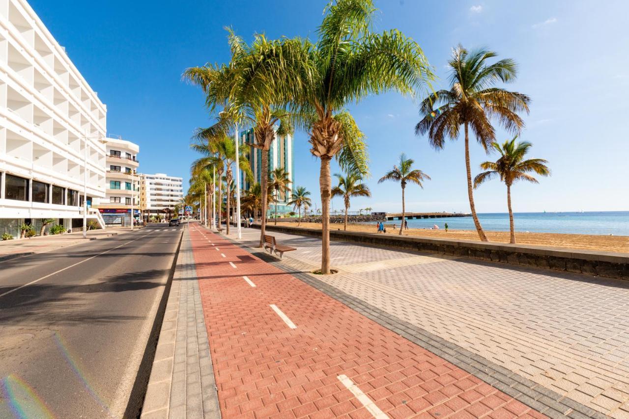 Fee4Me: First Line Luxury Apartment Arrecife  Buitenkant foto