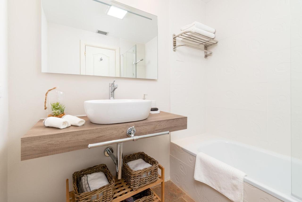 Fee4Me: First Line Luxury Apartment Arrecife  Buitenkant foto