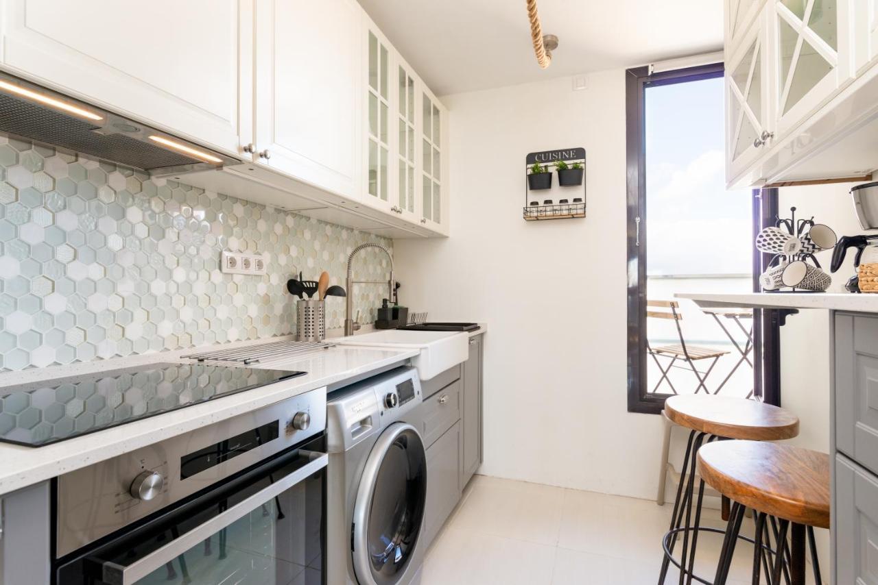 Fee4Me: First Line Luxury Apartment Arrecife  Buitenkant foto